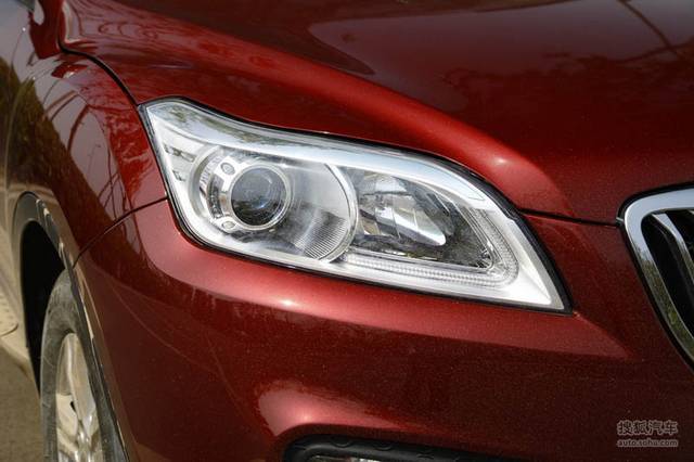  معرفی لیفان X60 با گیربکس CVT 