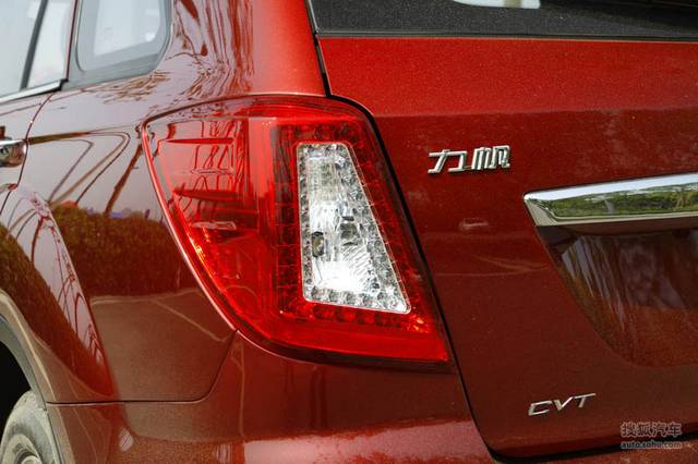  معرفی لیفان X60 با گیربکس CVT 