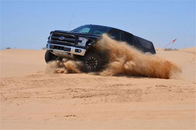  تست بیابان گردی با فورد F-150 رپتور 2017 