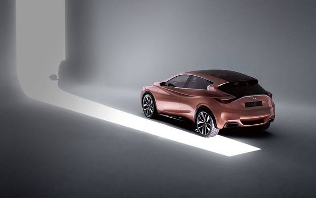  پیش نمایشی از اینفینیتی Q30 