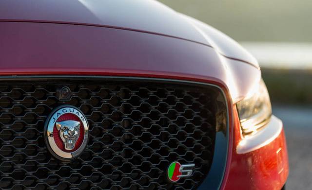  تست و بررسی جگوار XE S 