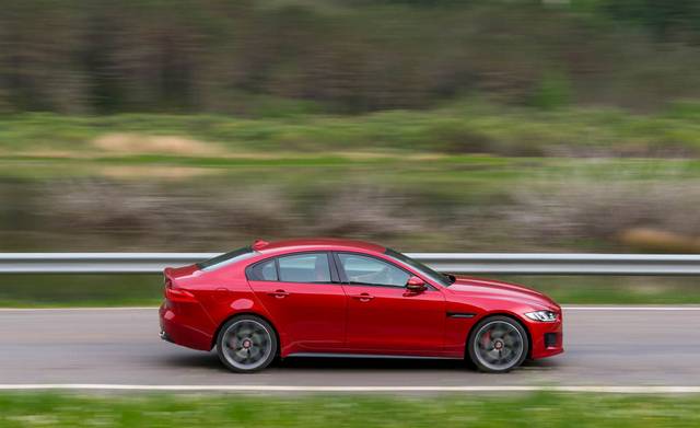  تست و بررسی جگوار XE S 
