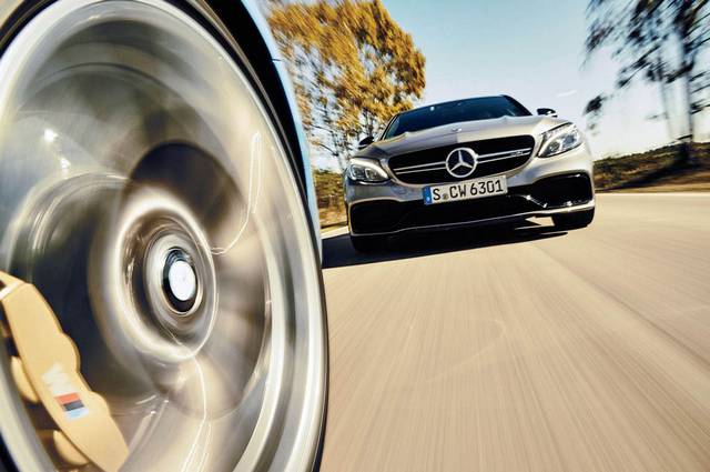  رقابت و مقایسه بی ام و M3 و مرسدس C63 AMG 