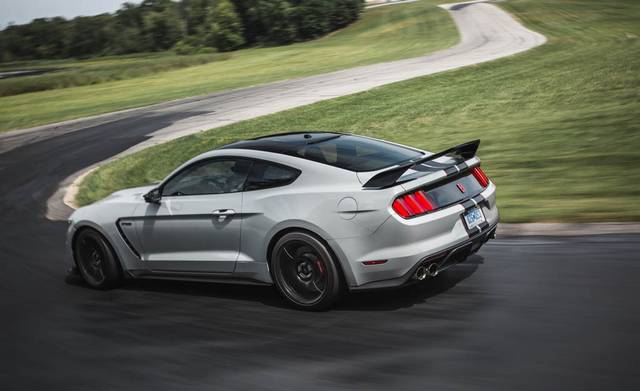  اولین تجربه رانندگی با شلبی موستانگ GT350R 