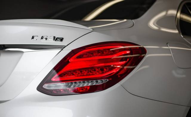  تست و بررسی مرسدس C63 S AMG سدان 