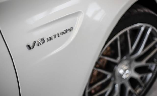  تست و بررسی مرسدس C63 S AMG سدان 