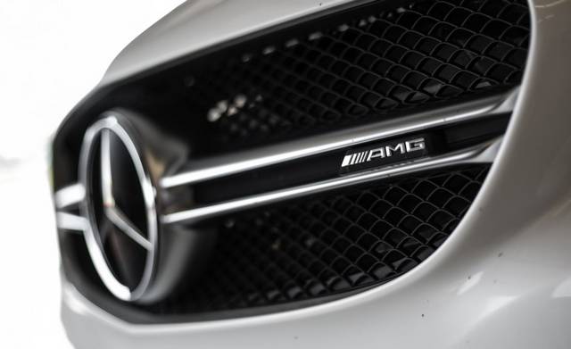  تست و بررسی مرسدس C63 S AMG سدان 