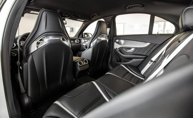  تست و بررسی مرسدس C63 S AMG سدان 