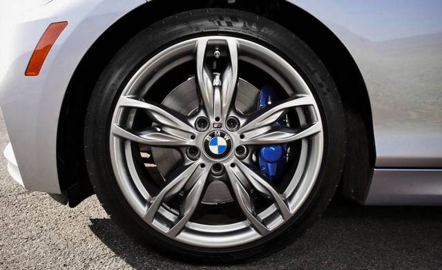  تست و بررسی بی ام و M235i xDrive مدل 2015 
