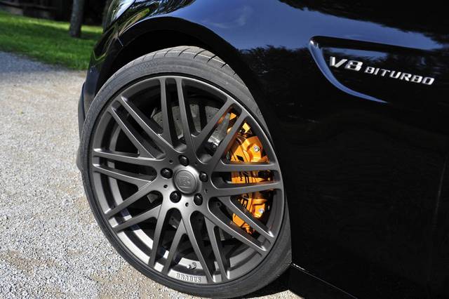  مرسدس AMG C63 S نسخه برابوس 