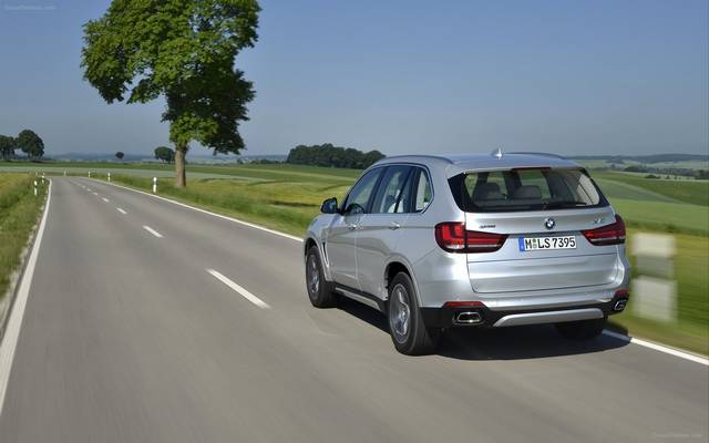  معرفی ب‌ام‌و X5 xDrive40e 
