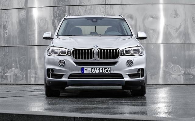  معرفی ب‌ام‌و X5 xDrive40e 