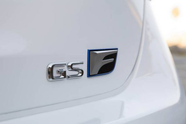  اطلاعات و جزئیات مربوط به لکسس GS 