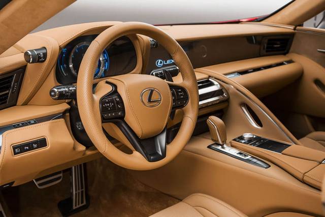  مروری بر لکسس LC 500 کوپه 